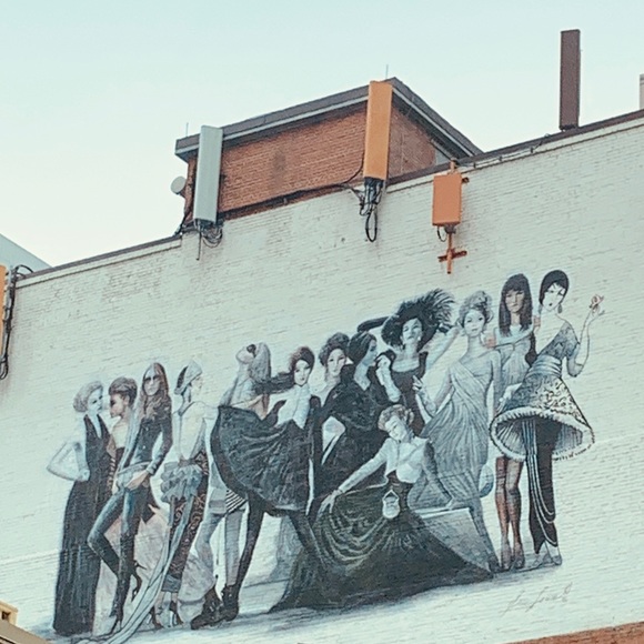 Meet your Posher Mare - Picture 2 of 5